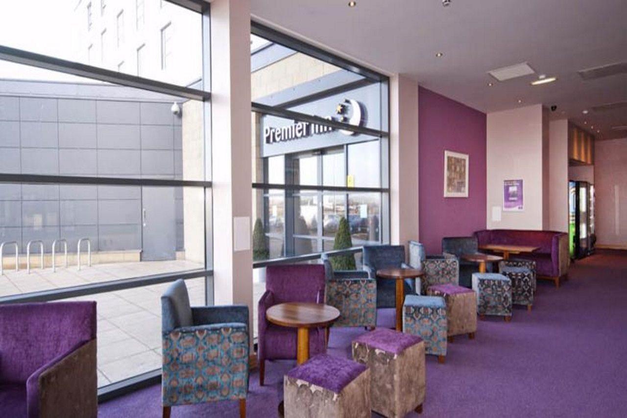 Premier Inn Edinburgh Park Bagian luar foto